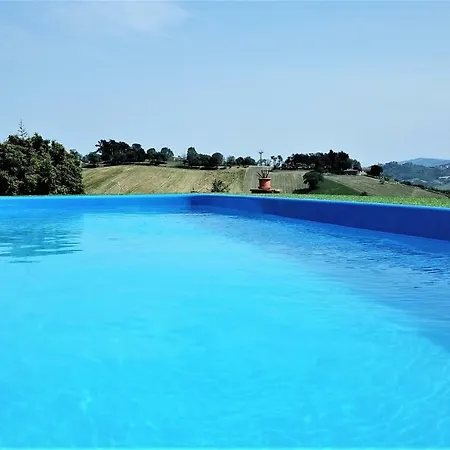 Tori Marche Villa